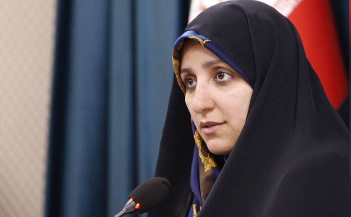 نگاه مترقی پیامبر(ص) به زن و خانواده را دوباره ترویج و بازتعریف کنیم