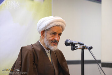 آية اللّه الفياضيّ: الجهود العلميّة والأخلاقيّة توطد الطريق لخدمة الأمّة الإسلاميّة