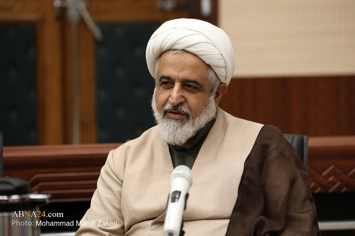 دیدار مهمانان کنگره بزرگداشت میرزای نائینی با دبیرکل مجمع جهانی اهل بیت(ع)