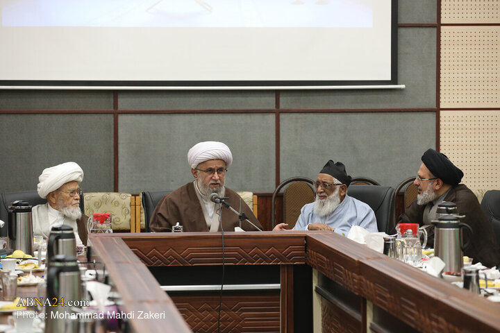 دیدار مهمانان کنگره بزرگداشت میرزای نائینی با دبیرکل مجمع جهانی اهل بیت(ع)