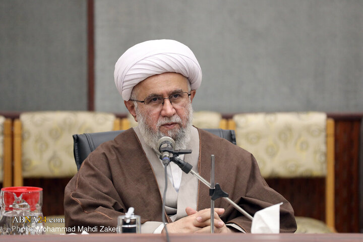 دیدار مهمانان کنگره بزرگداشت میرزای نائینی با دبیرکل مجمع جهانی اهل بیت(ع)