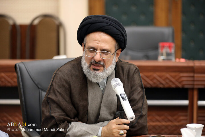 دیدار مهمانان کنگره بزرگداشت میرزای نائینی با دبیرکل مجمع جهانی اهل بیت(ع)