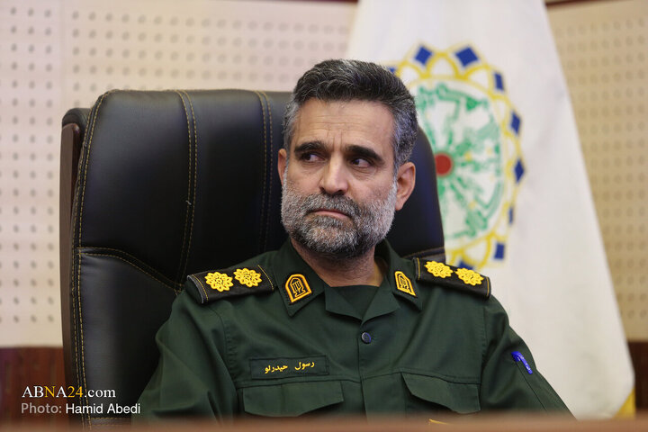 Raporta wêneyan: Civîna malbatên şehîdan şerê 12 rojî bi rêveberên mafên mirovî yên Qom û sekretarya giştî ya Civaka Cîhanî ya Ehl-ul Beytê (s.x)