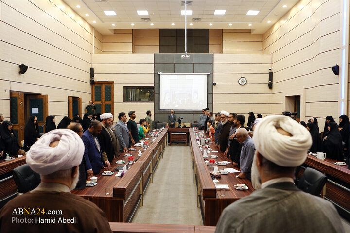 Raporta wêneyan: Civîna malbatên şehîdan şerê 12 rojî bi rêveberên mafên mirovî yên Qom û sekretarya giştî ya Civaka Cîhanî ya Ehl-ul Beytê (s.x)