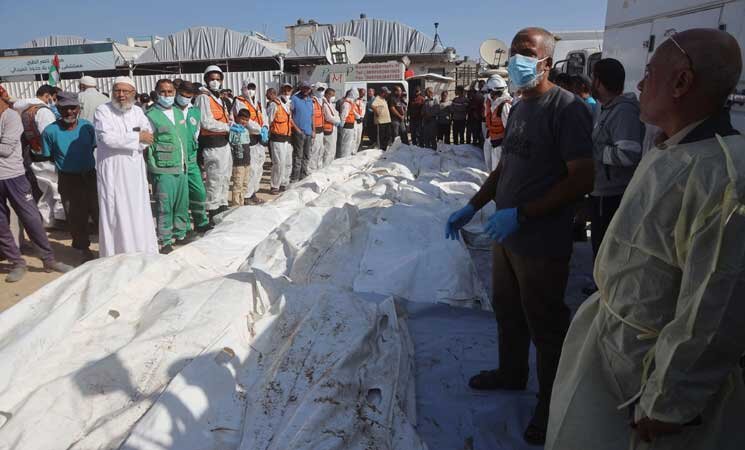 تشييع 54 شهيداً أعادهم الاحتلال إلى غزة بلا ملامح