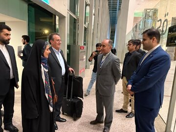 اسلامی جمہوریہ ایران کی شاہرائوں اور دیہی ترقی کی وزیر  اسلام آباد پہنچ گئی