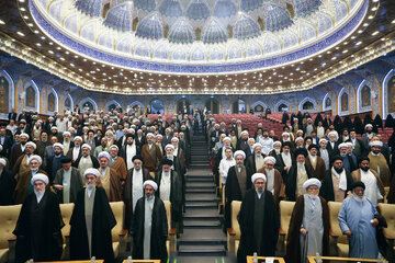 Foto Hesabat | Məsuməyi Qumda Mirzə Naini Beynəlxalq Konqresi keçirilib