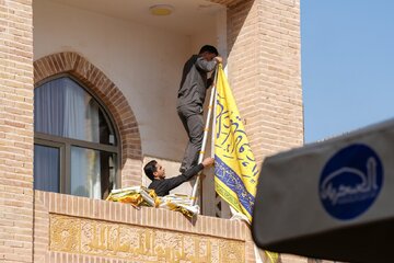 عکس خبری | آذین‌بندی صحن حرم عسکریین(ع) در آستانه ولادت حضرت زینب(س)