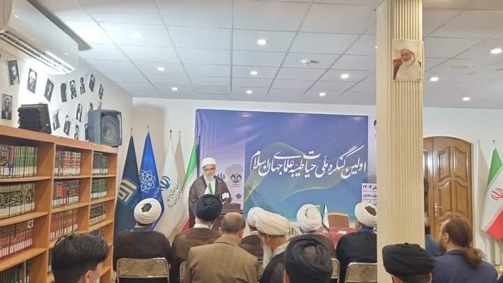 مدیر حوزه علمیه بحرینی‌ها در قم: علمای اسلام، در طول تاریخ بصیر و آگاه بودند