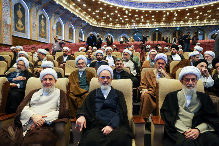 کنگره بین‌المللی میرزای نائینی در قم