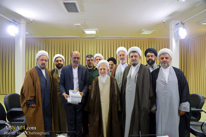 دیدار اعضای ستاد بزرگداشت روحانیون رزمنده مازندران با آیت‌الله‌العظمی جوادی آملی