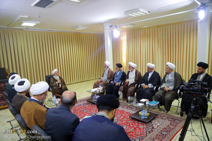 دیدار اعضای ستاد بزرگداشت روحانیون رزمنده مازندران با آیت‌الله‌العظمی جوادی آملی