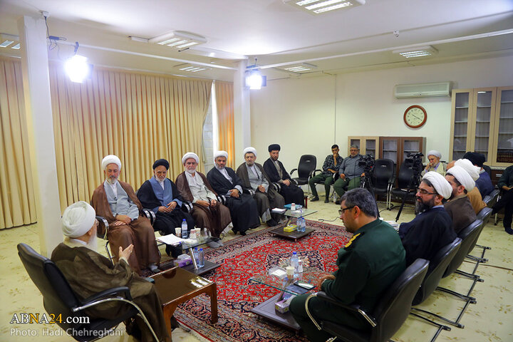 دیدار اعضای ستاد بزرگداشت روحانیون رزمنده مازندران با آیت‌الله‌العظمی جوادی آملی