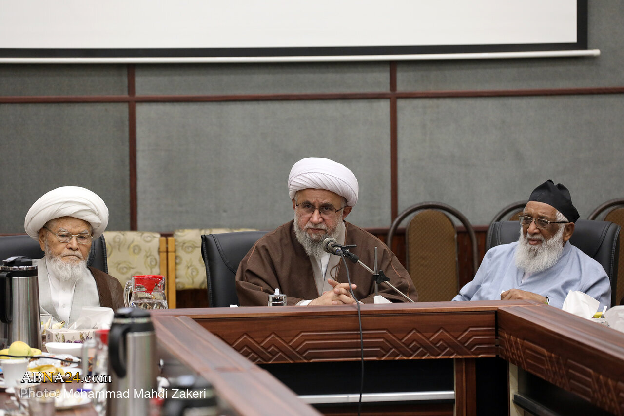 تقرير مصور/ لقاء ضيوف مؤتمر تكريم الميرزا النائيني بالأمين العام للمجمع العالمي لأهل البيت (ع)