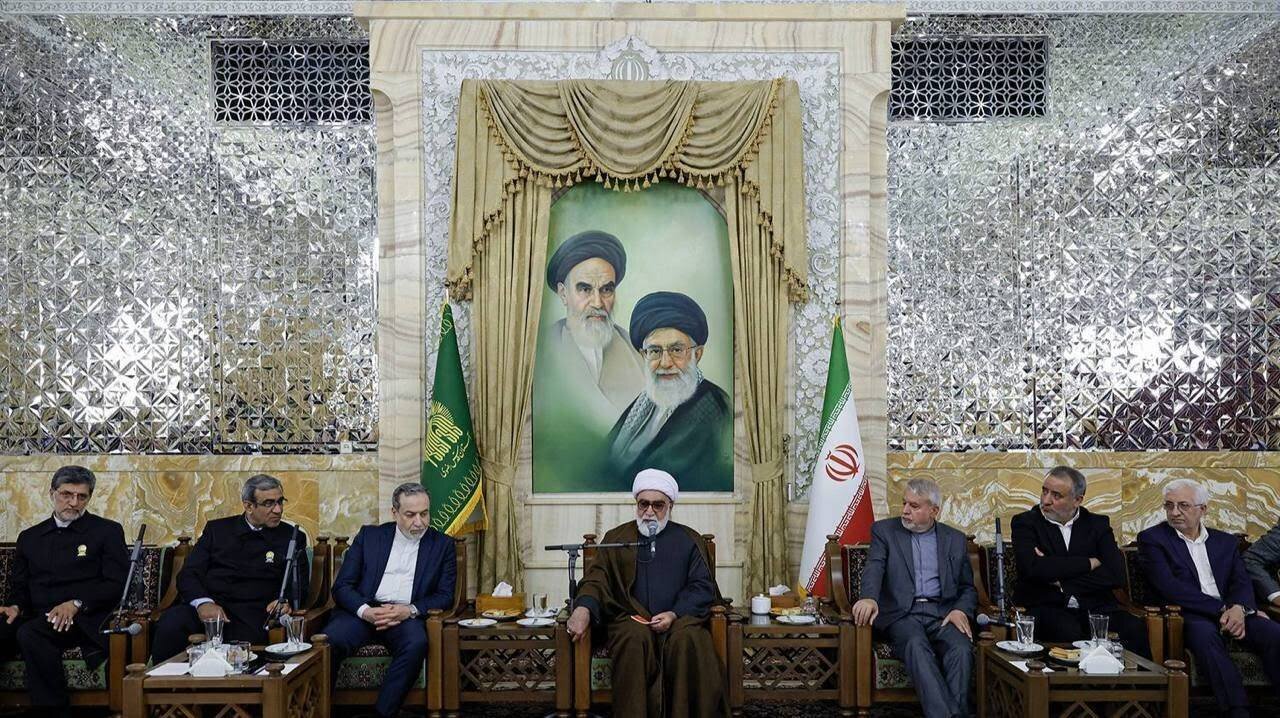 مشهد می‌تواند محور دیپلماسی فرهنگی و زیارت باشد