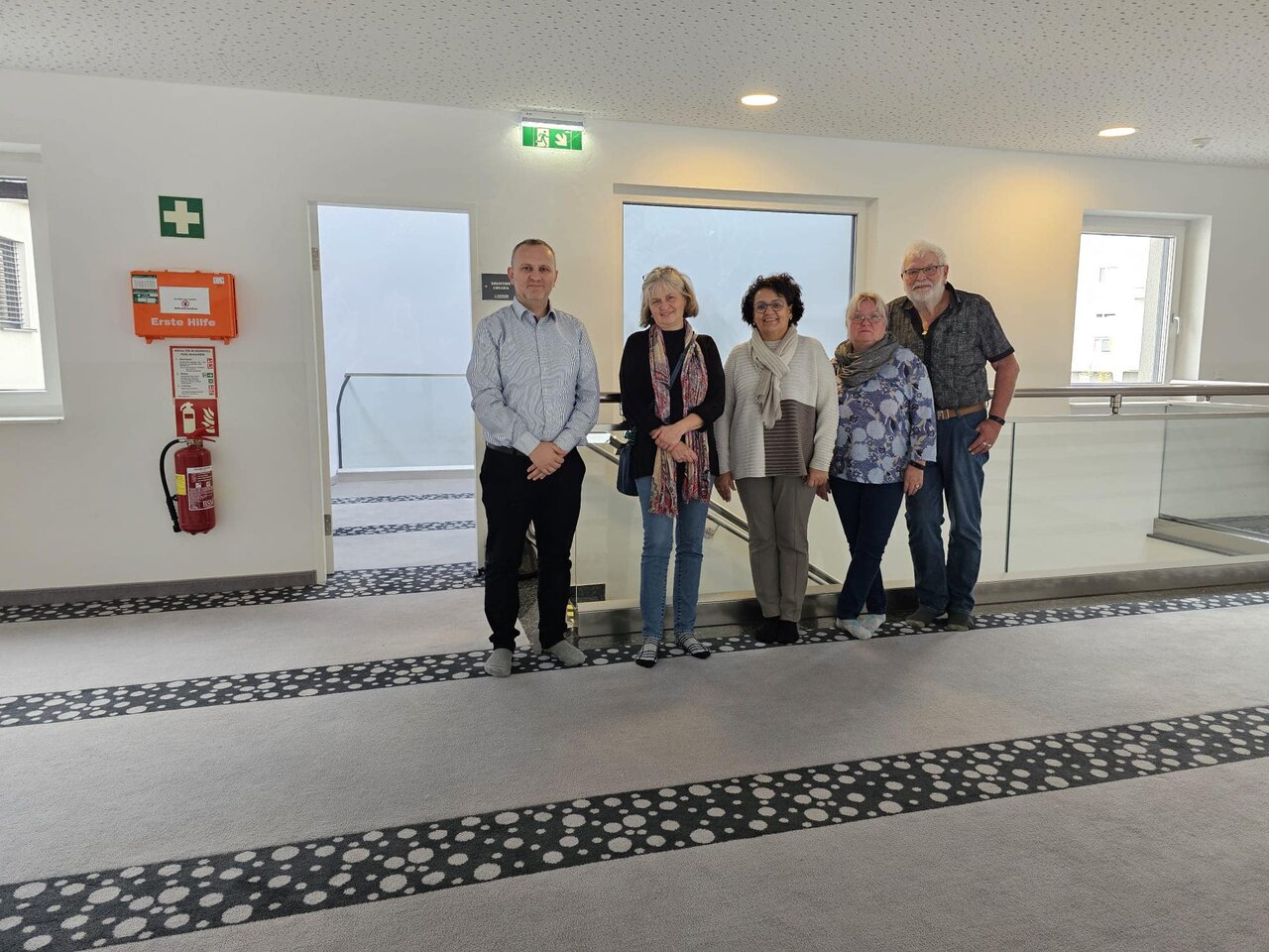 بازدید مردم و سیاستمدران محلی اتریش از مسجد باشیکمی به مناسبت رویداد درهای باز مساجد