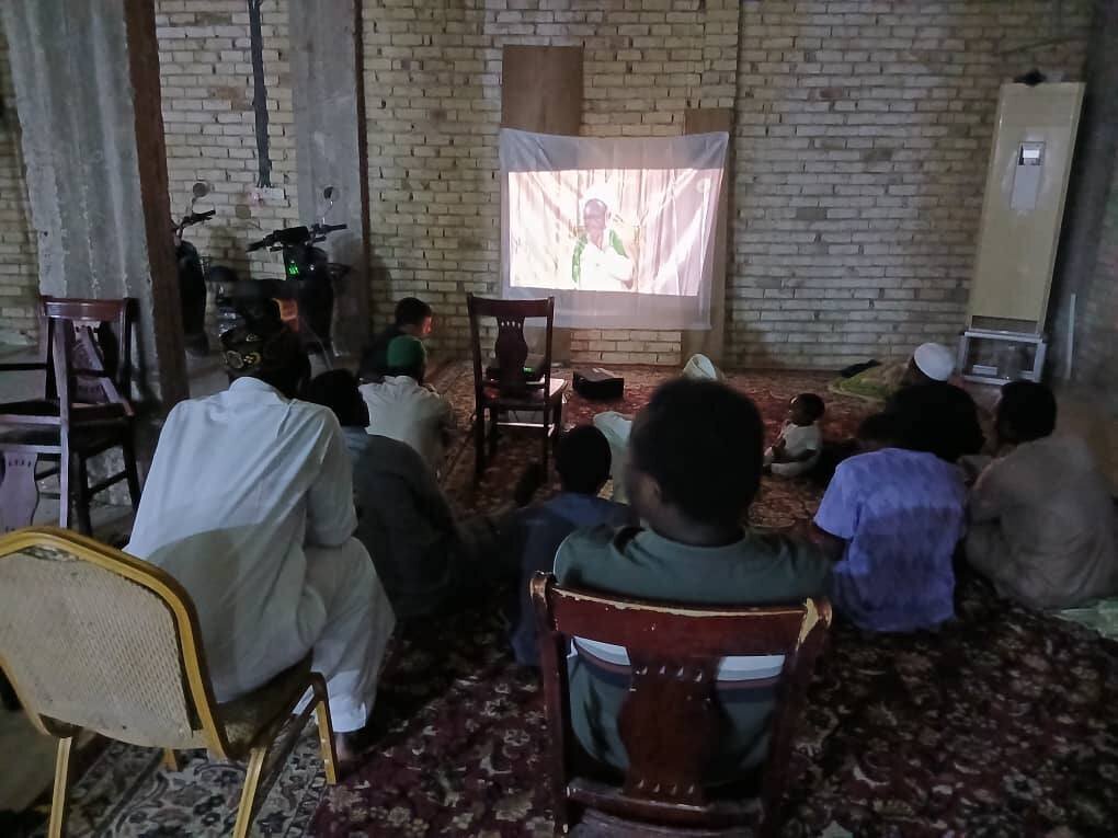 কারবালায় অধ্যায়নরত নাইজেরিয়ান শিক্ষার্থী শেখ যাকযাকির সাম্প্রতিক বক্তৃতা শুনতে এবং বিশ্লেষণ করতে একত্রিত হয়েছেন।