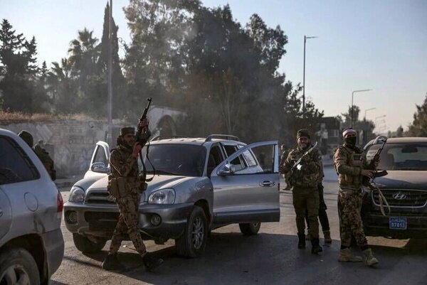 Li Îdlibê di navbera hikûmeta Sûriyeyê û koma cîhadîst a bi eslê xwe Fransî de agirbest hat ragihandin Li Îdlibê di navbera hikûmeta Sûriyeyê û koma cîhadîst a bi eslê xwe Fransî de agirbest hat ragihandin