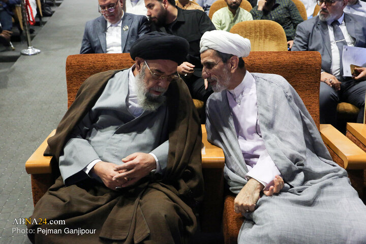 حضور آیت‌الله سید یوسف طباطبایی‌نژاد، امام جمعه اصفهان، در همایش «ساخت، توسعه و بازسازی عتبات عالیات» در سالن همایش‌های پیامبر اعظم(ص) دانشگاه اصفهان.