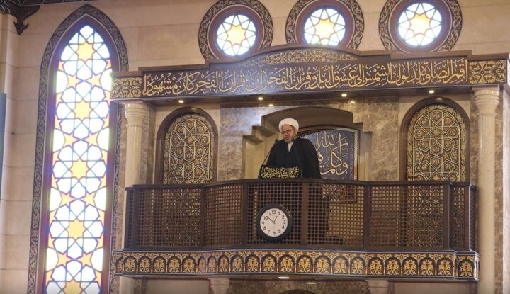 تقرير مصور/ صلاة الجمعة في جامع مجمع السيدة الزهراء(ع) بالعاصمة السورية