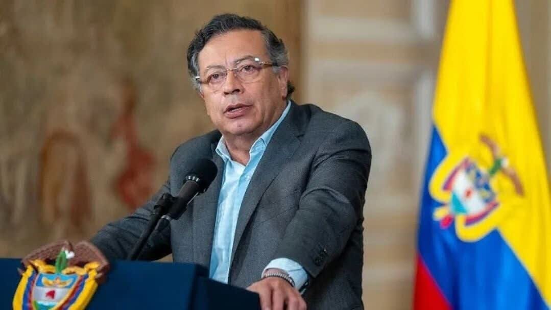 Pangulong Gustavo Petro ng Colombia ay tumutol sa mga parusa ng Amerika, iginiit ang tagumpay ng bansa sa laban kontra droga, at nangakong hindi sus