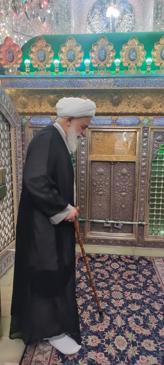 عیادت آیت الله رشاد از روحانی مضروب در امامزاده یحیی + عکس