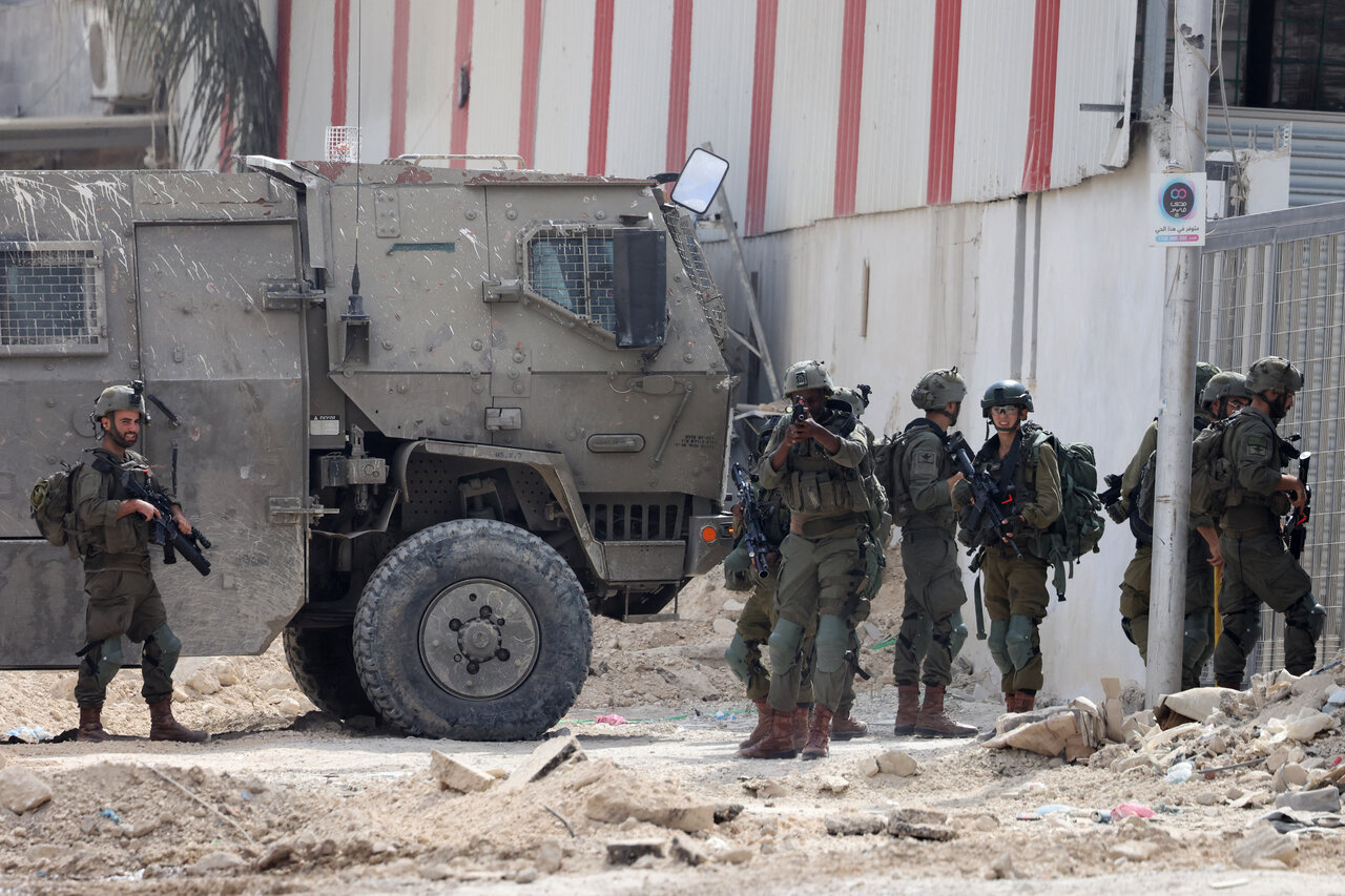 Israeli forces launch raids across West Bank, arrest several palestinians