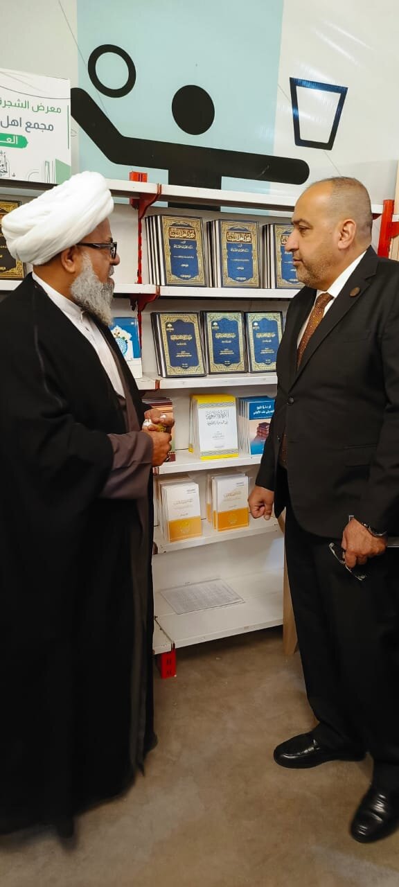 افتتاح نمایشگاه کتاب «الشجره الطیبه» در شهر کربلای معلی