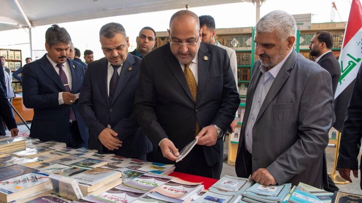 تقرير مصور/ افتتاح معرض الشجرة الطيبة للكتاب بمناسبة ذكرى ولادة السيدة زينب الكبرى (ع) في كربلاء المقدسة