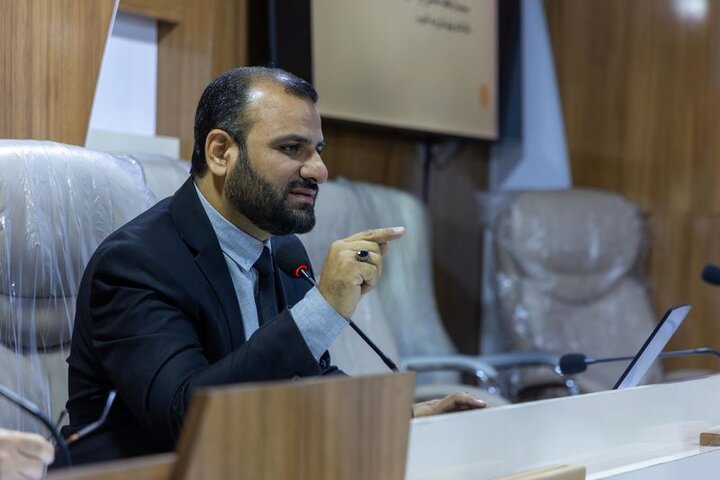 تقرير مصور/ إقامة ندوة علمية  بعنوان "نظريات التضليل الإعلامي وصناعة الرأي العام"، في كربلاء