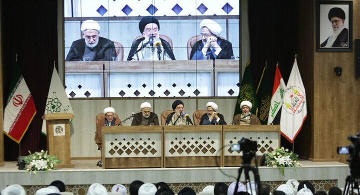 نائینی را از ۱۰۰ سال قبل به امروز بیاوریم/ بازخوانی اندیشه‌ها در کنگره بین‌المللی مشهد