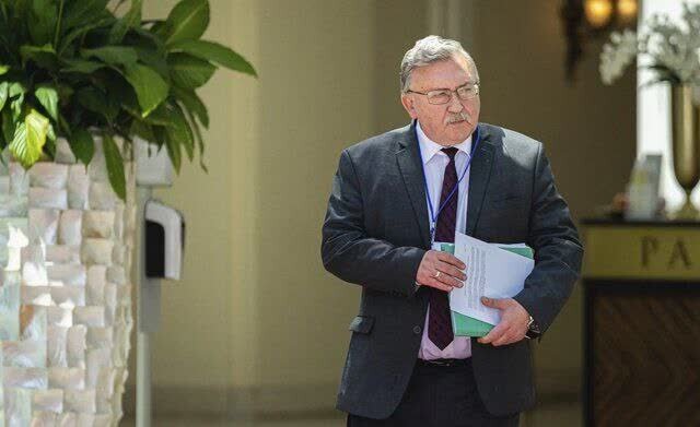 Ayon kay Mikhail Ulyanov, ang Estados Unidos at Israel ang pangunahing responsable sa kasalukuyang kalagayan ng nuclear program ng Iran, kasunod ng pa Ayon kay Mikhail Ulyanov, ang Estados Unidos at Israel ang pangunahing responsable sa kasalukuyang kalagayan ng nuclear program ng Iran, kasunod ng pa