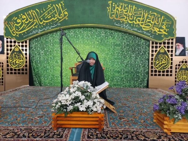 «La repetición fija el significado en la mente», afirma la joven hafiz iraní Nazanin Hasannezhad