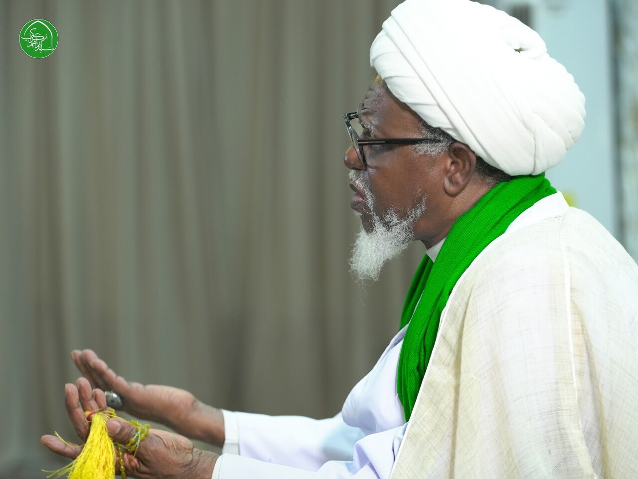 ইসলামিক সায়েন্টিফিক অ্যাসেম্বলির প্রশাসনিক কমিটির সদস্যরা শেখ ইব্রাহিম যাকযাকির সাথে দেখা করেছেন+ছবি।