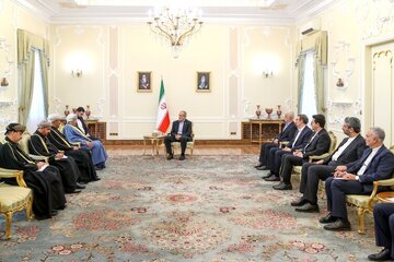 Pezeşkian Omanın daxili işlər nazirinə: İran və Oman həmişə bir-birinin yanında olub