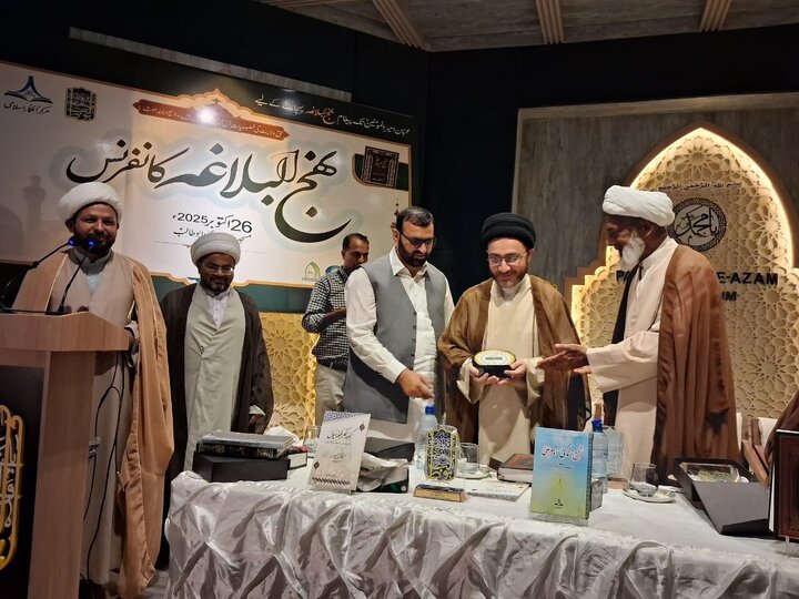 تقرير مصور/ انعقاد مؤتمر "نهج البلاغة" في مدينة كراتشي الباكستانية بمشاركة علماء الشيعة والسنة