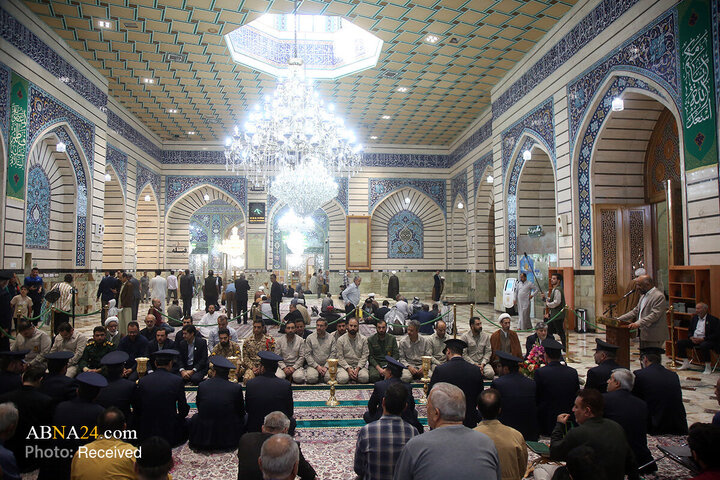 گلآرایی ضریح مطهر بانوی کرامت در روز میلاد حضرت زینب (س)