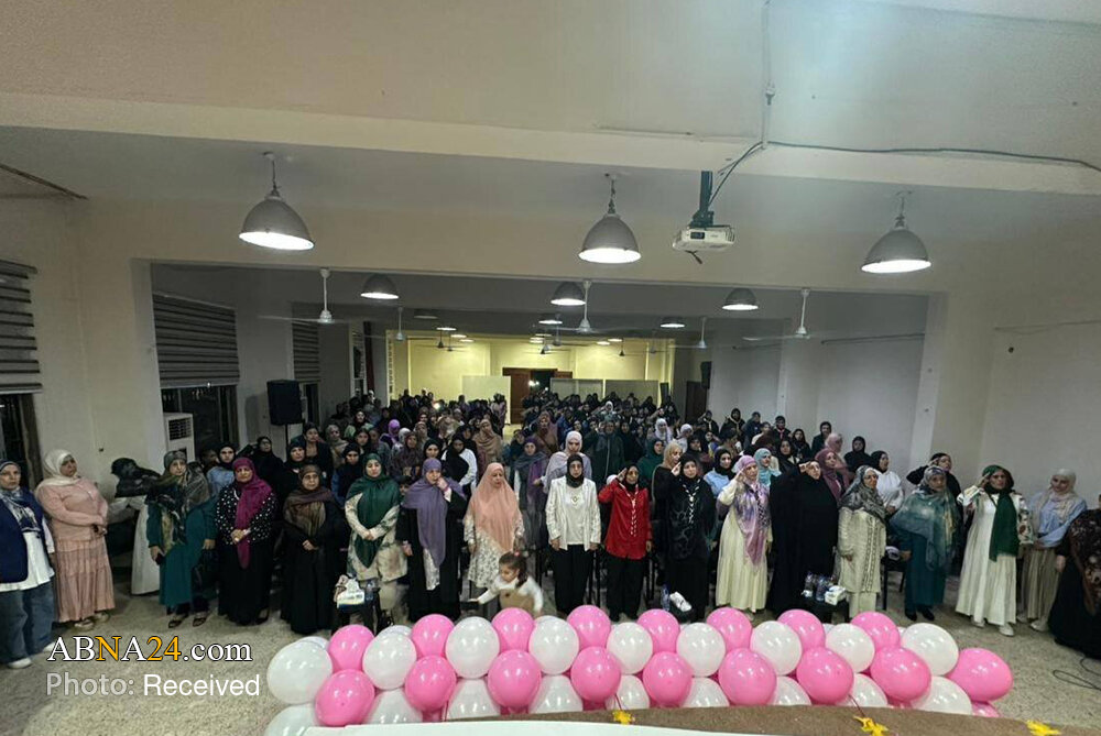 عکس خبری | برگزاری جشن میلاد فرخنده حضرت زینب(س) توسط زنان در بیروت