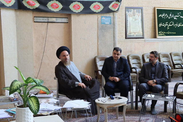 تأکید آیت‌الله ملک‌حسینی بر بازنگری قانون کار و تقویت اشتغال پایدار