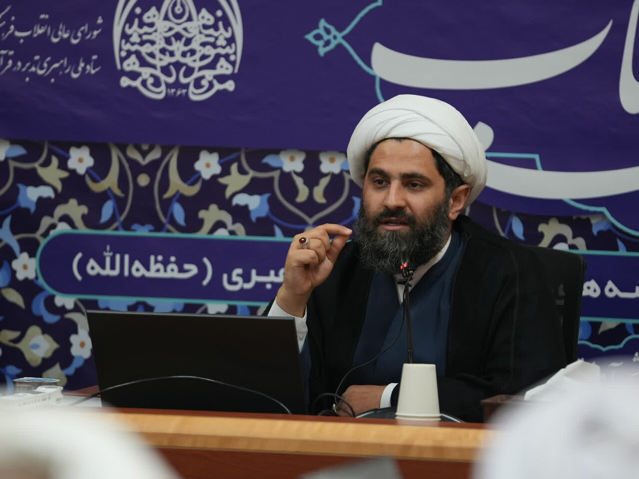  ائمه جمعه هدایتگر جامعه در مسیر قرآن کریم هستند