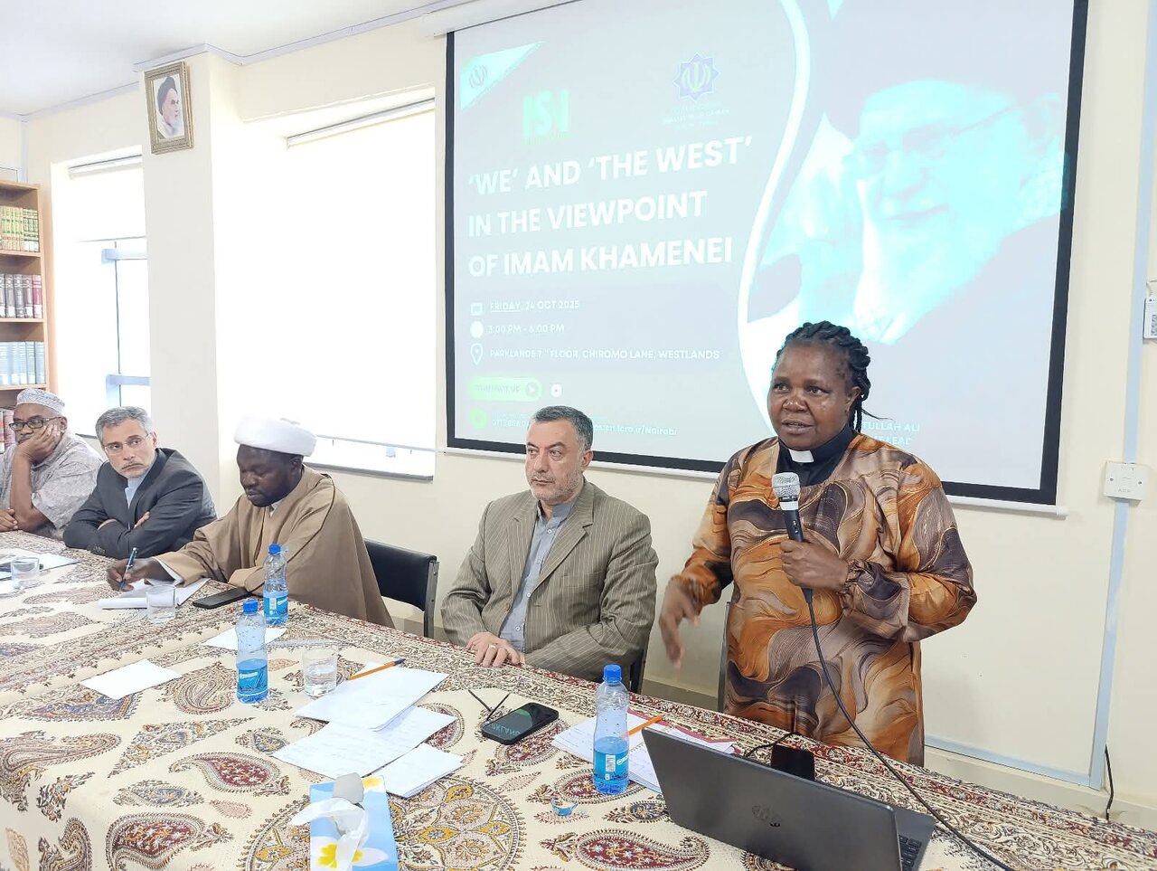 Sisi na wamagharibi kwa Mtazamo wa Imam Khamenei – Mkutano Uliofanyika Nchini Kenya +Picha Sisi na wamagharibi kwa Mtazamo wa Imam Khamenei – Mkutano Uliofanyika Nchini Kenya +Picha
