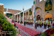 Informe fotográfico | El santuario del Imam Ali (P) en Najaf se llenó de luz y júbilo mientras los servidores alíes conmemoraban con fervor el natalic