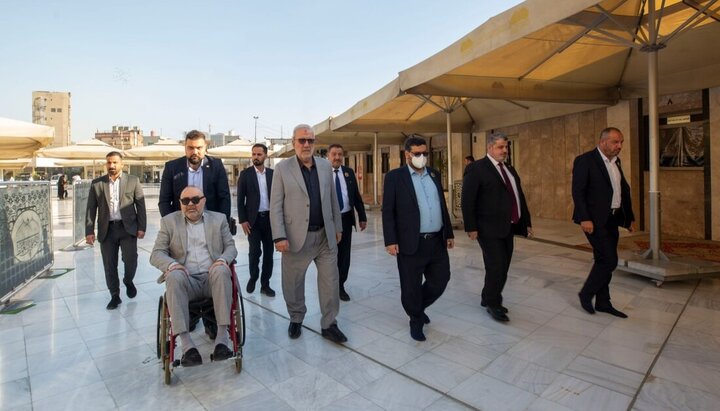 تقرير مصور/ لقاء يجمع أمناء العتبات المقدسة بنظيرتها الكاظمية.. دعوات لتكامل الجهود وتنسيق المبادرات لخدمة الزائرين