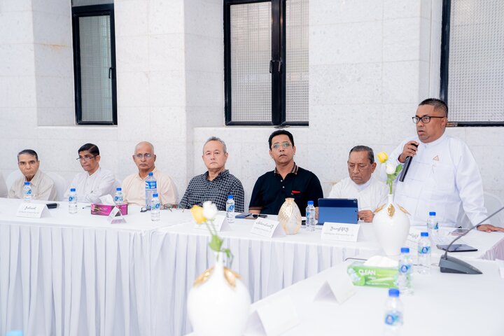 «  အစ္စလာမ် ဘာလဲ ?  » ဟူသောခေါင်းစဉ်ဖြင့် ဆွေးနွေးပွဲတစ်ရပ် ကို ၅၉ လမ်း မတ်စ်ဂျစ်ဒ်တွင် ကျင်းပ ။ ။ Photos