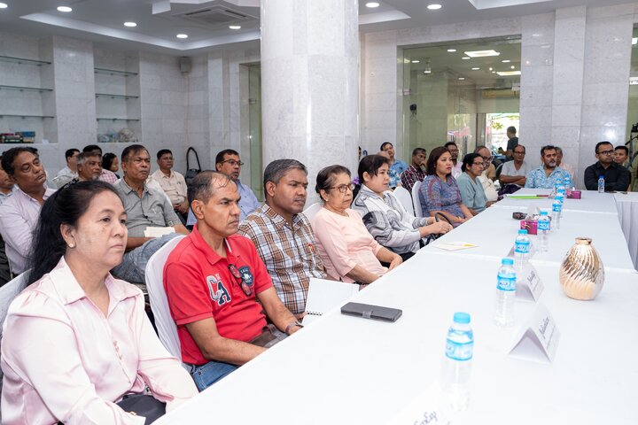«  အစ္စလာမ် ဘာလဲ ?  » ဟူသောခေါင်းစဉ်ဖြင့် ဆွေးနွေးပွဲတစ်ရပ် ကို ၅၉ လမ်း မတ်စ်ဂျစ်ဒ်တွင် ကျင်းပ ။ ။ Photos