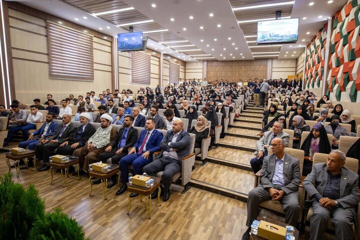 تقرير مصور/ العتبة العباسية تقيم ندوة قرآنية في جامعة الكفيل بمناسبة ذكرى ولادة السيدة زينب (ع)