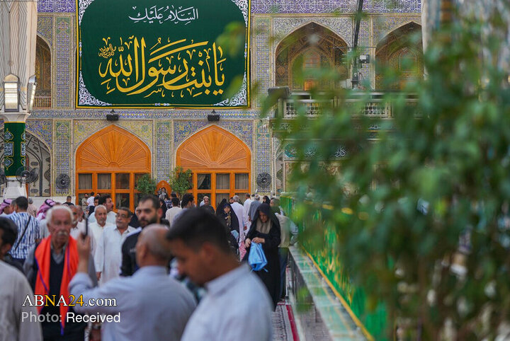 Informe fotográfico | El santuario del Imam Ali (P) en Najaf se llenó de luz y júbilo mientras los servidores alíes conmemoraban con fervor el natalicio de Hazrat Zaynab (S)