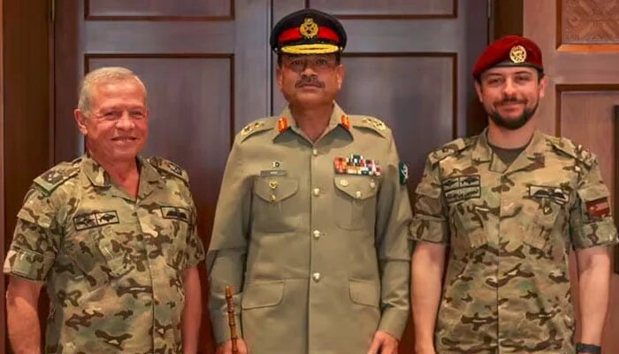آرمی چیف نے اردن کے شاہ کے ساتھ ملاقات کی، کس اہم موضوع پر بات ہوئی؟ آرمی چیف نے اردن کے شاہ کے ساتھ ملاقات کی، کس اہم موضوع پر بات ہوئی؟
