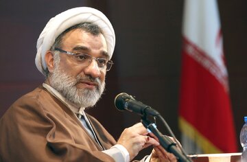 تأکید دبیر شورای عالی انقلاب فرهنگی بر ایجاد رشته «هنر درمانی» در دانشگاه‌ها