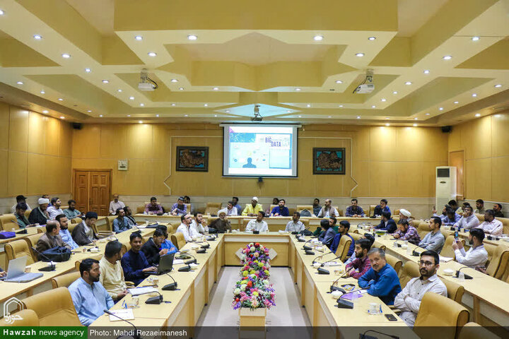 کارگاه چهارروزه «فن بیان پاسخ به شبهات در فضای مجازی»